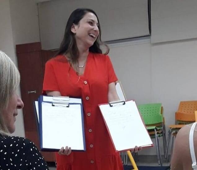 תמונת מופע: גרפולוגיה וחתימות | רוית בנימיני